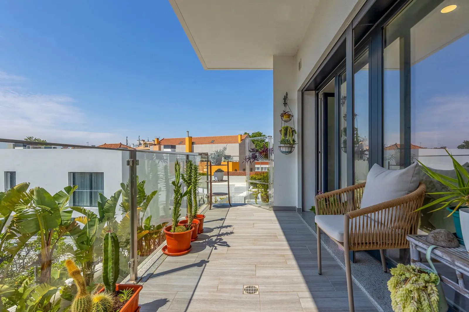 Apartment — 2 ch. — Parede