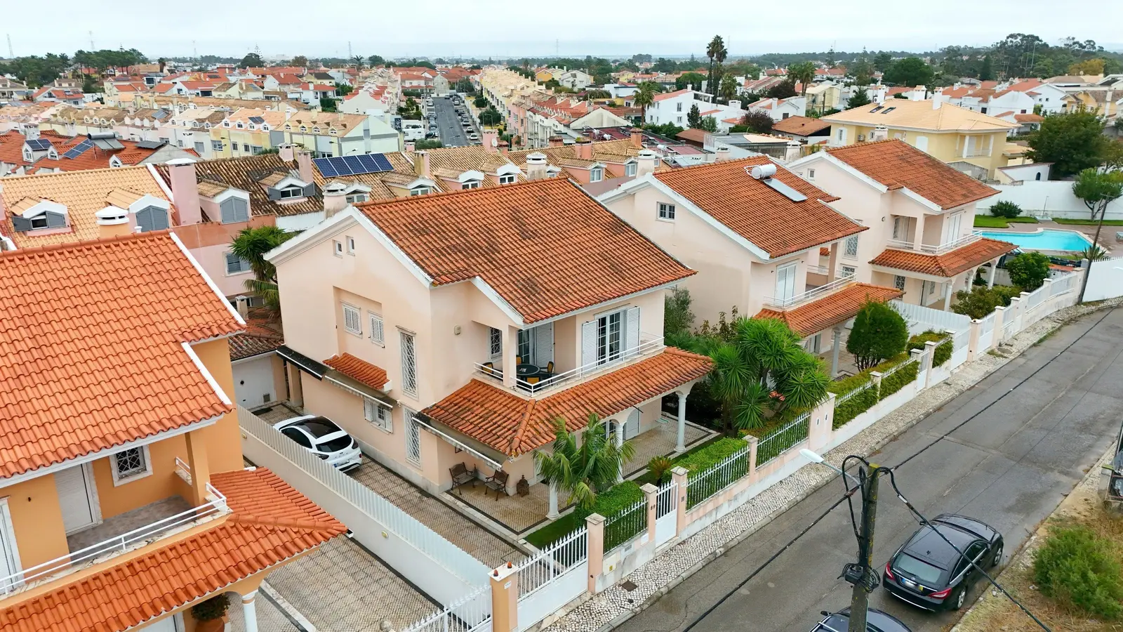 House — 3 ch. — Charneca Da Caparica