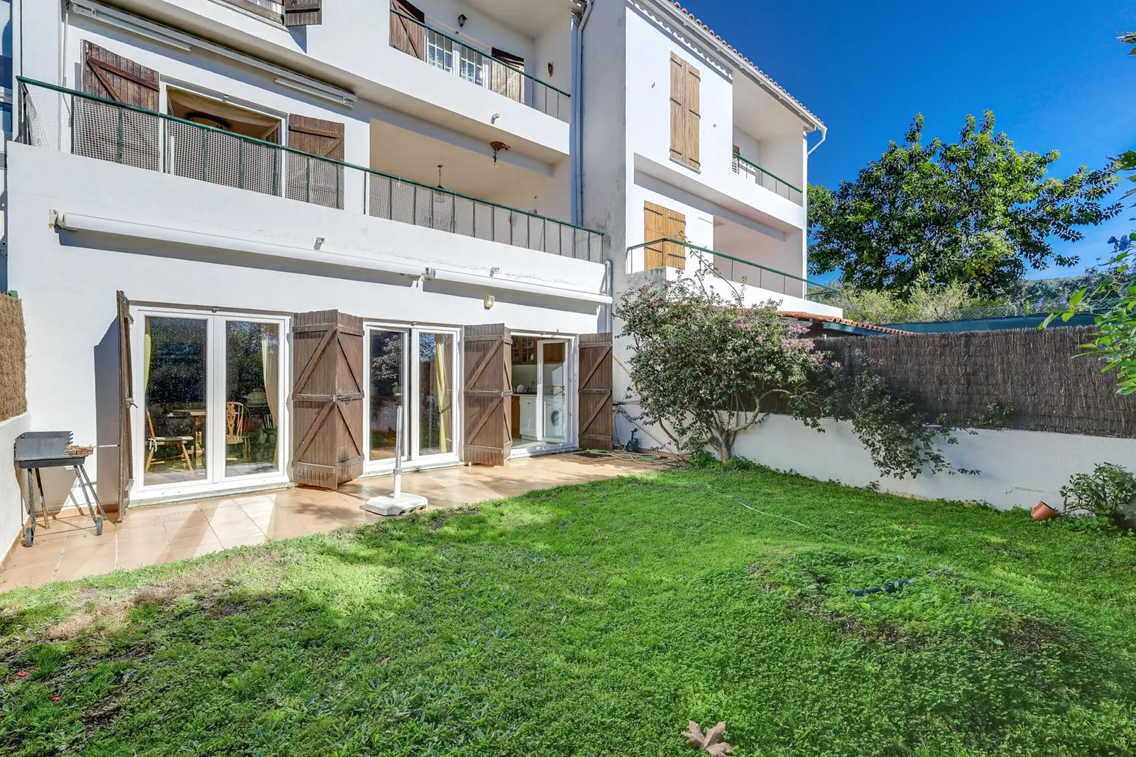House — 4 ch. — Sesimbra