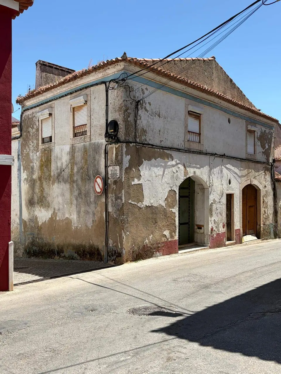 House — Borba