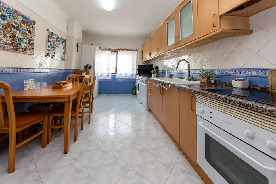 Apartment — 3 ch. — Amadora