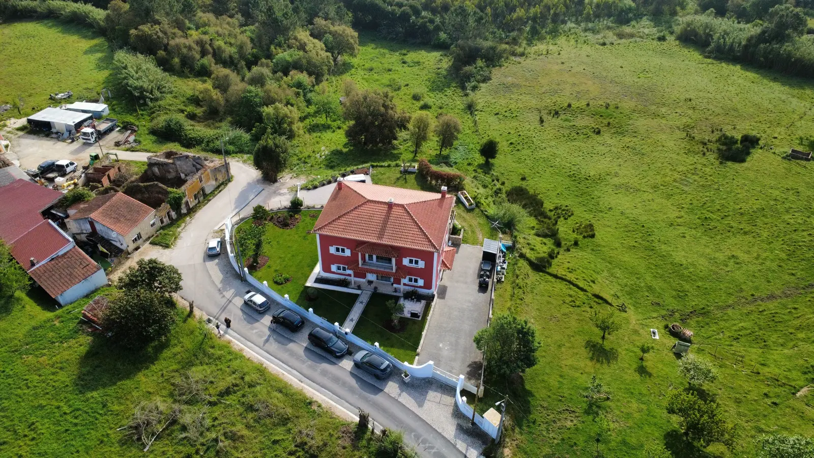House — 5 ch. — Coto