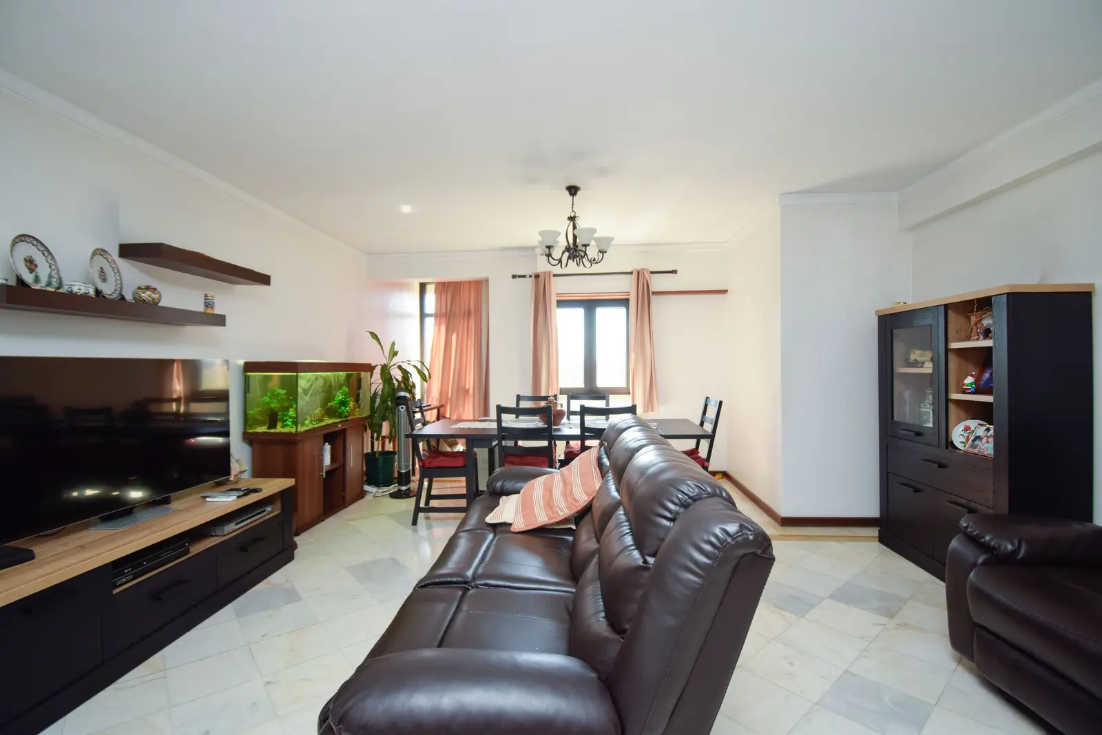 Apartment — 3 ch. — Amadora
