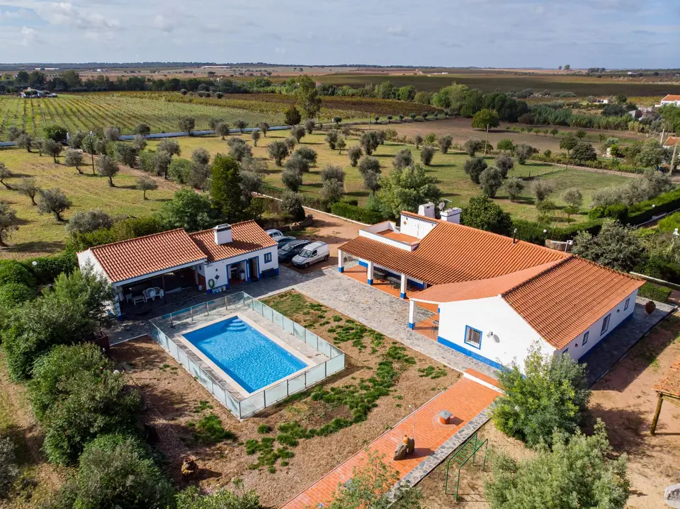 Farmhouse — 5 ch. — Redondo