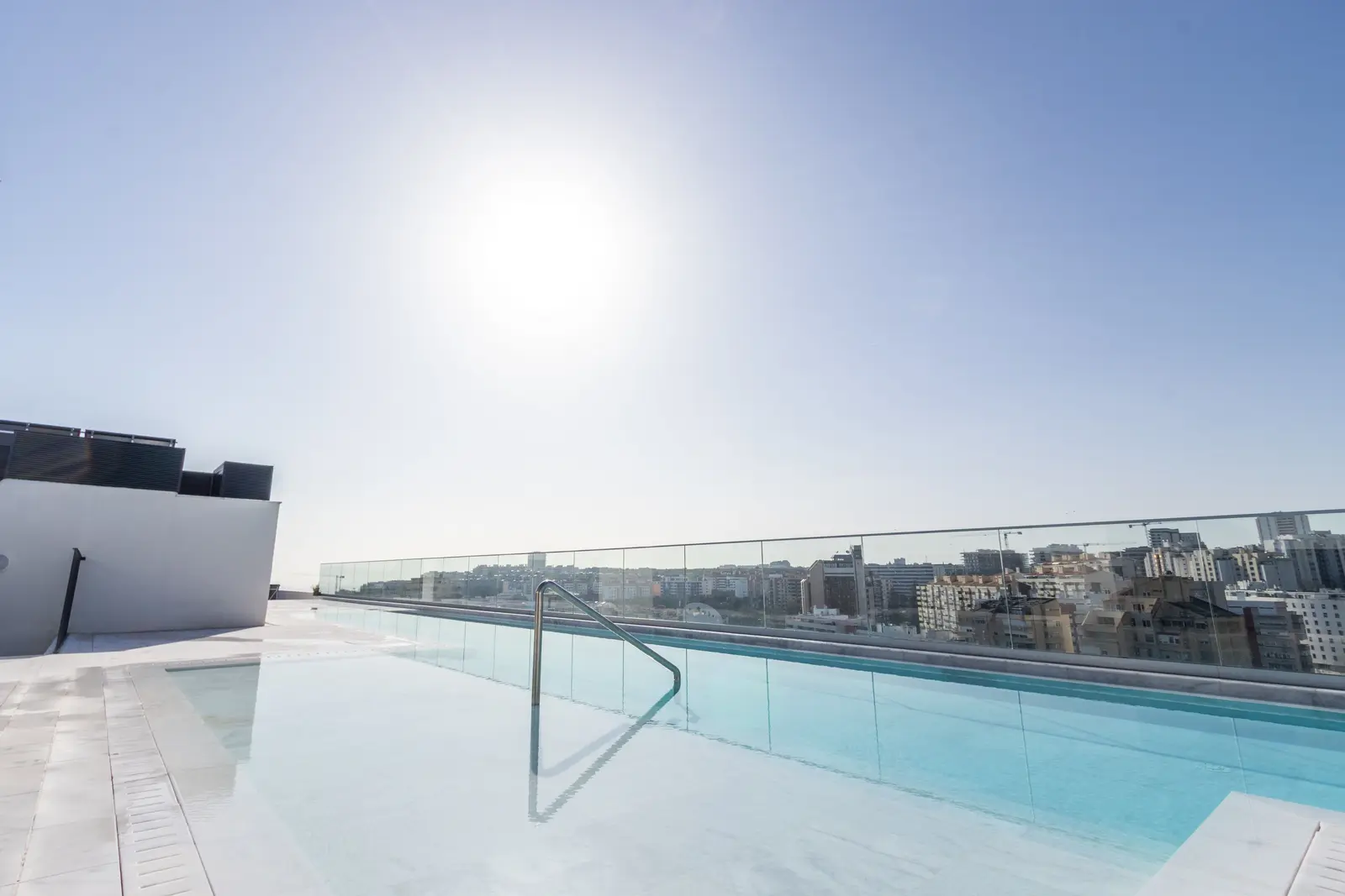 Apartment — 4 ch. — Algés