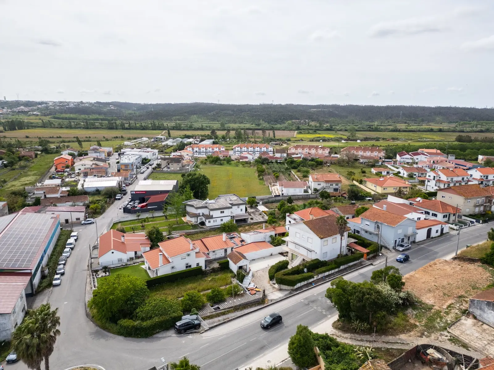 Commercial — Leiria