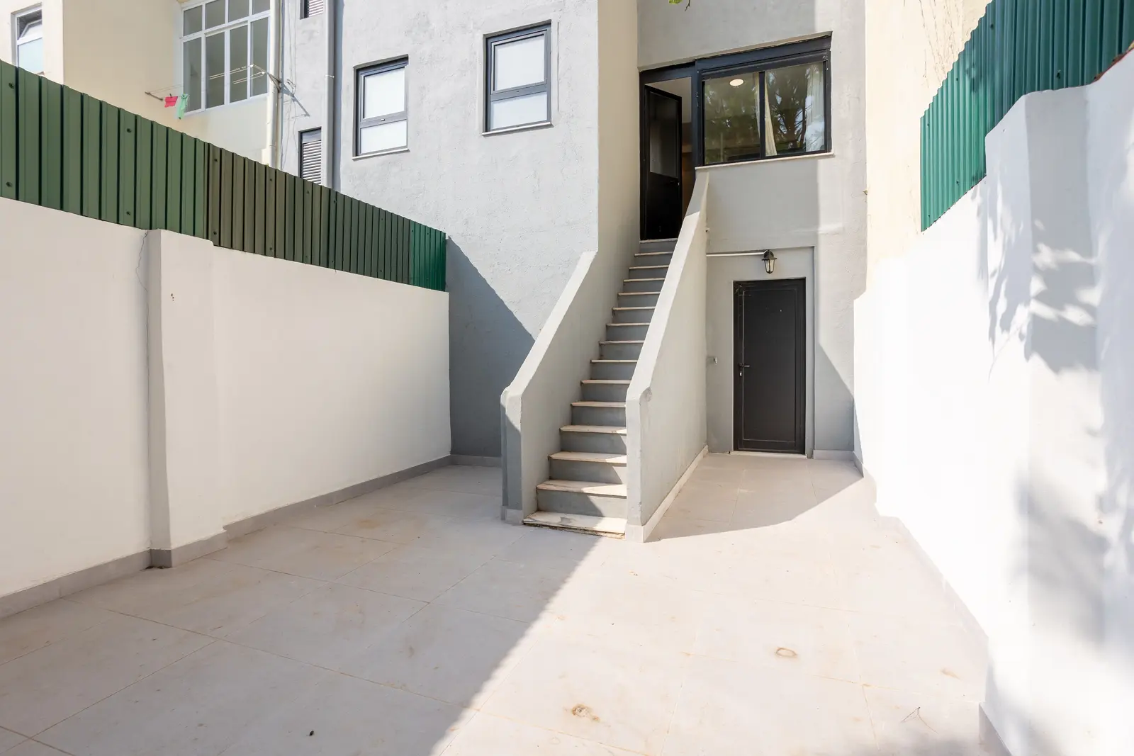 Commercial — Lisboa