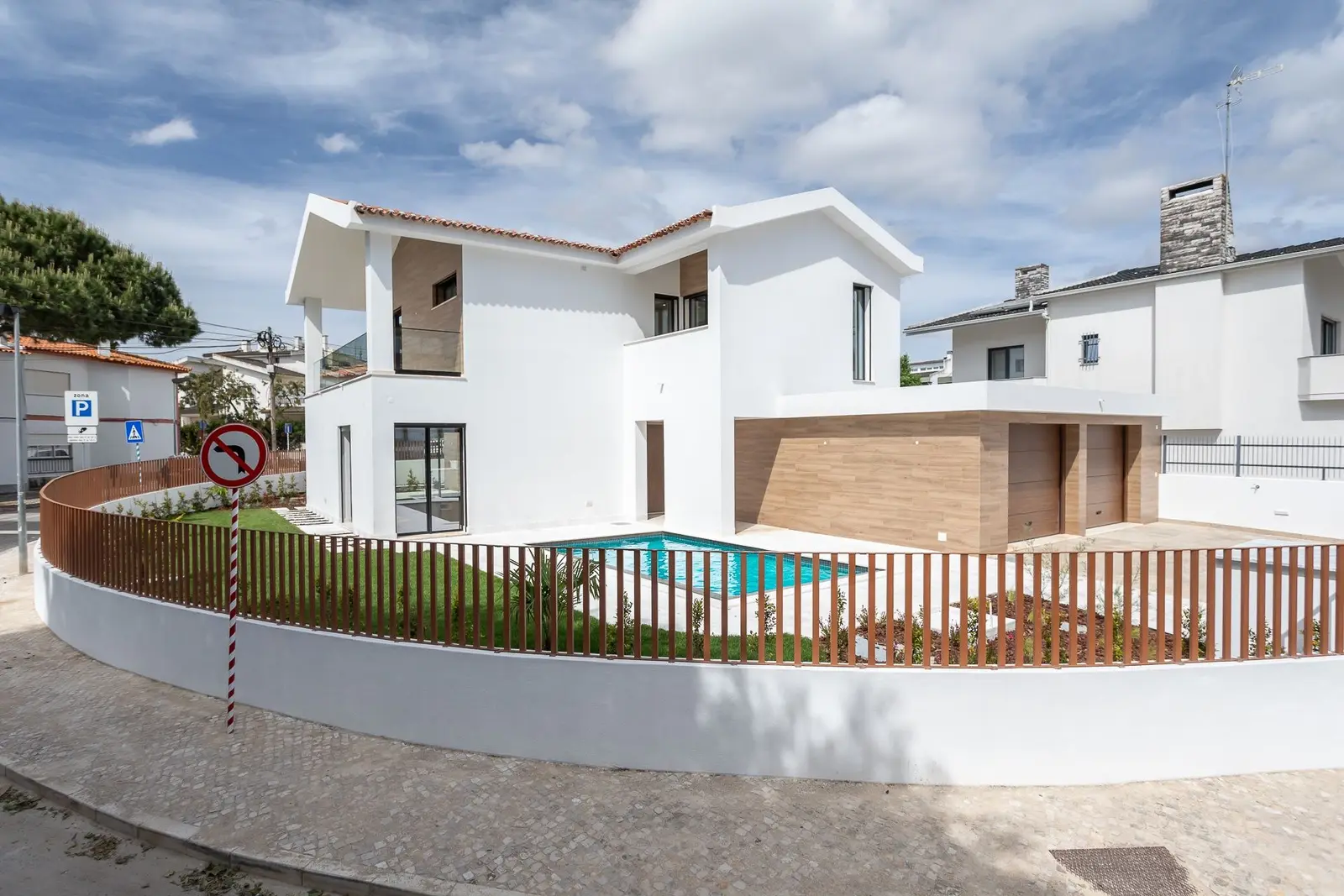 House — 4 ch. — Linda A Velha