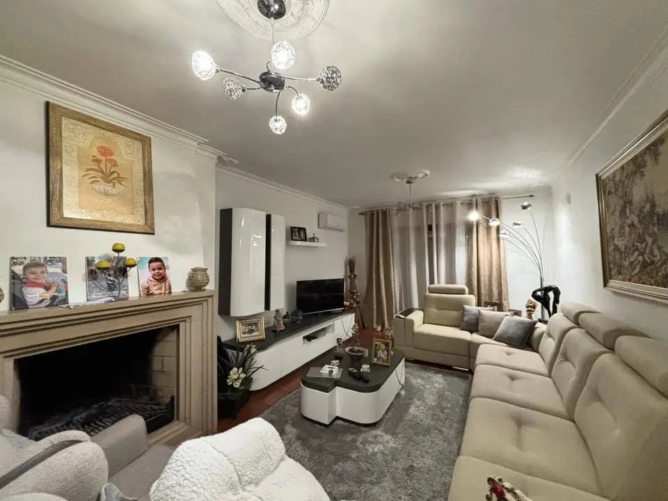 Apartment — 3 ch. — Alcanena