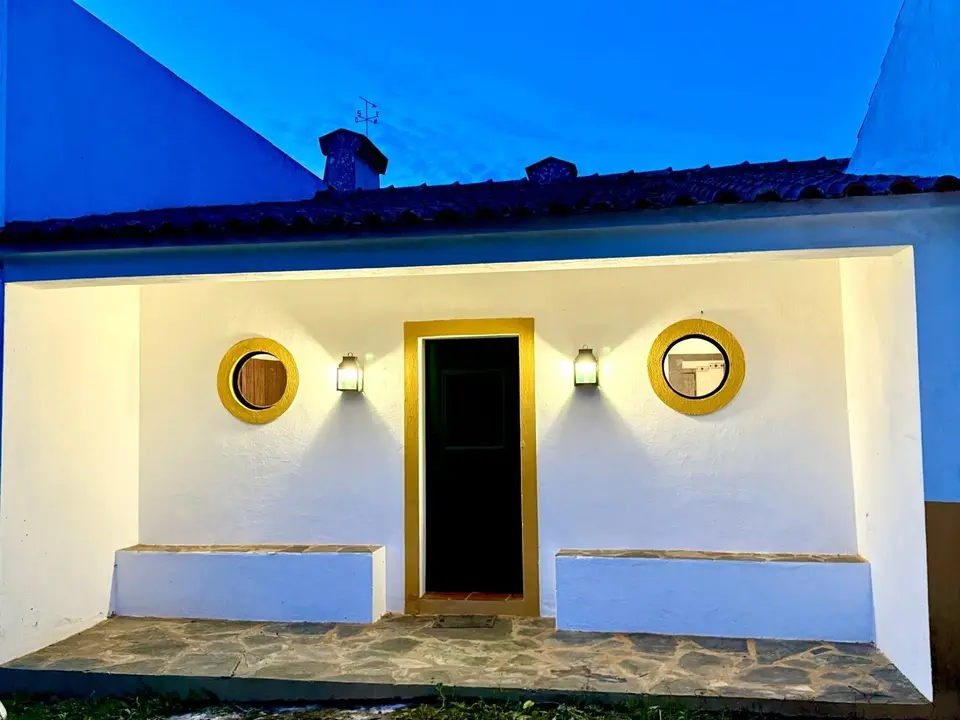 Farmhouse — Santiago Maior