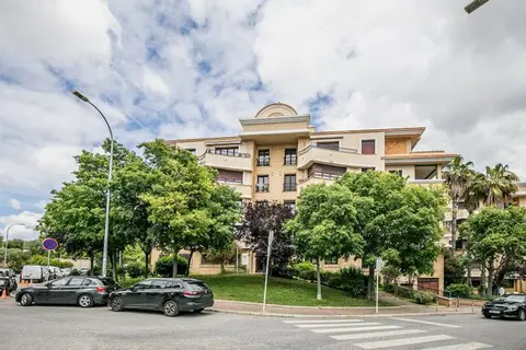 Apartment — 5 ch. — Sacavém