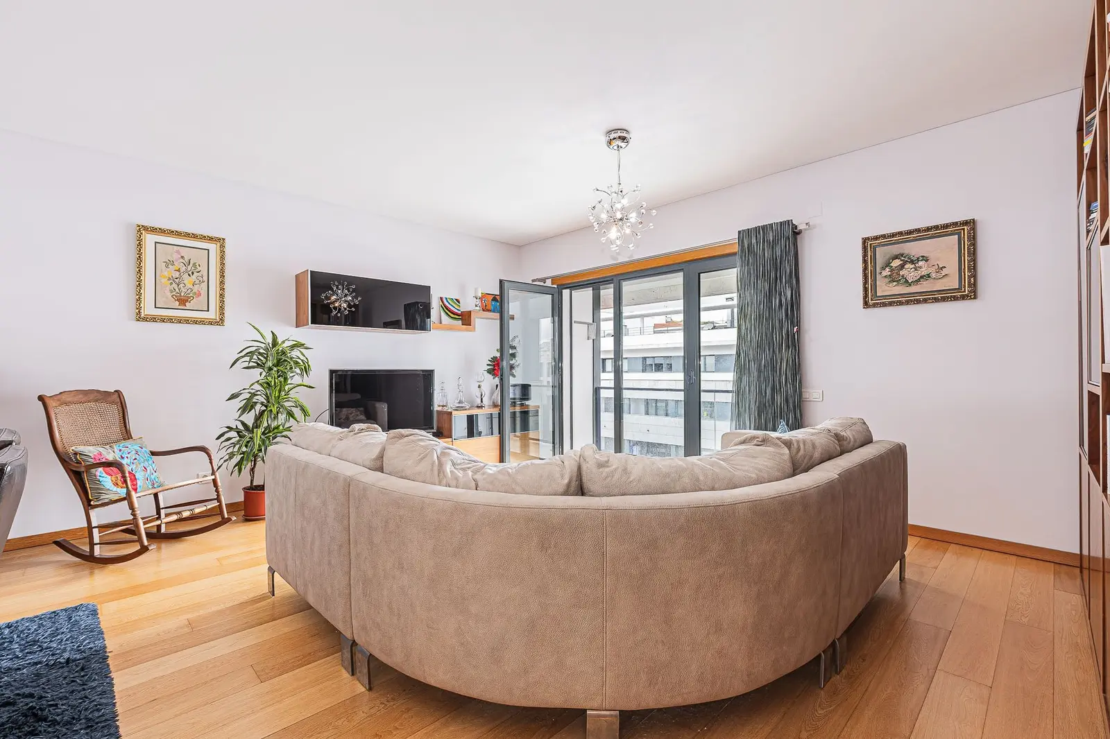 Apartment — 3 ch. — Amadora