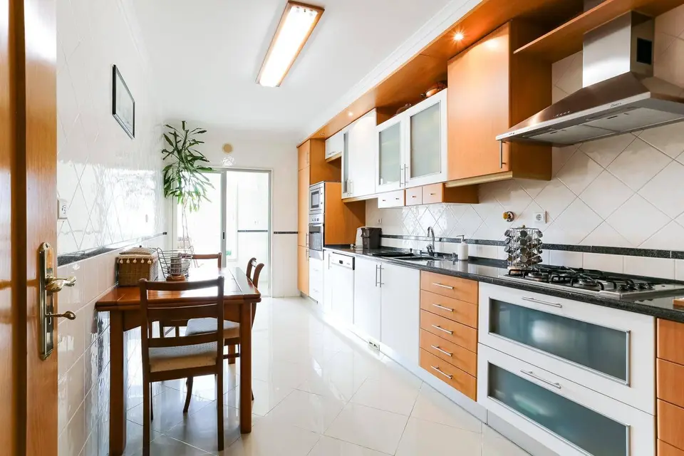 Apartment — 3 ch. — Parede