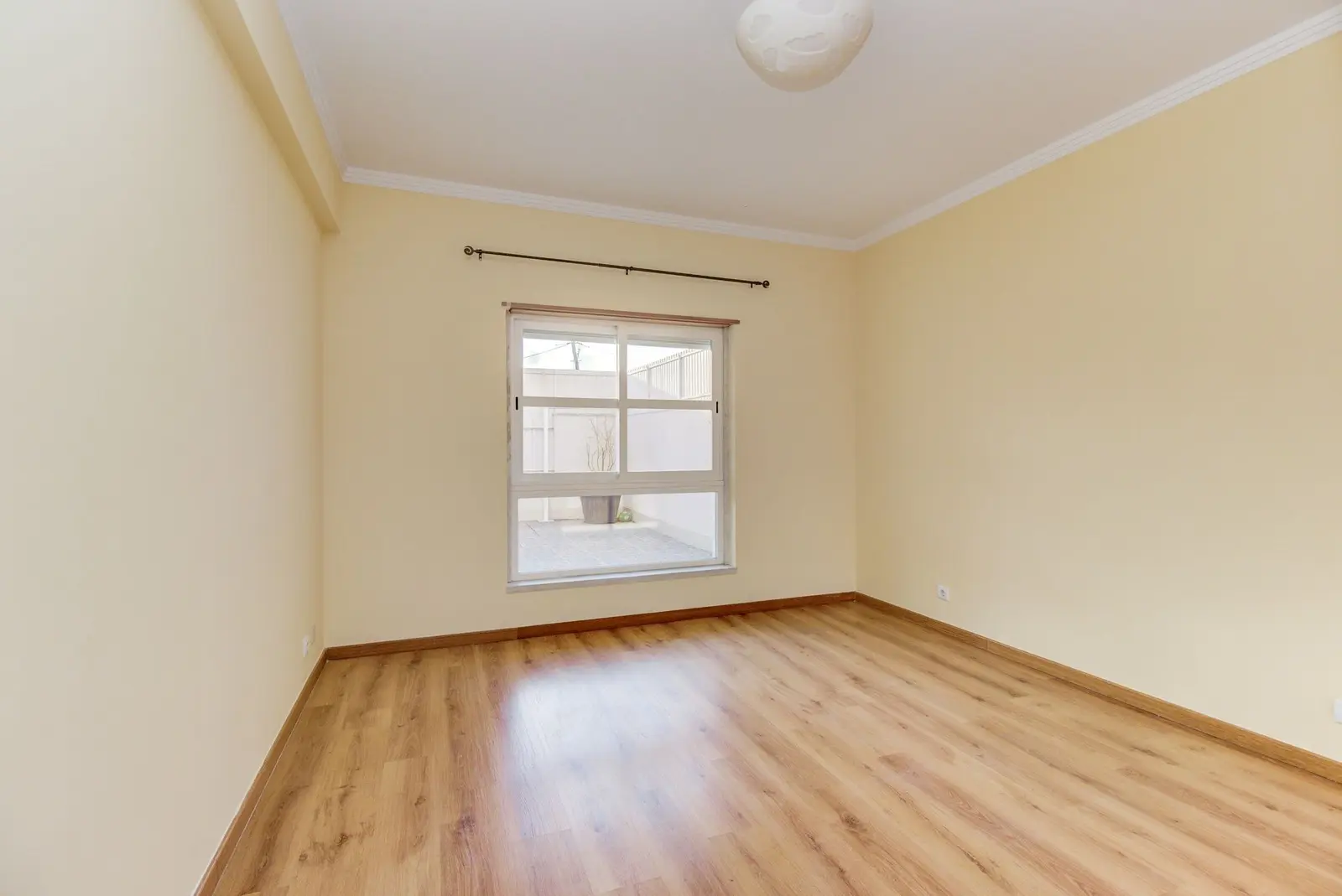 Apartment — 2 ch. — São Domingos De Rana