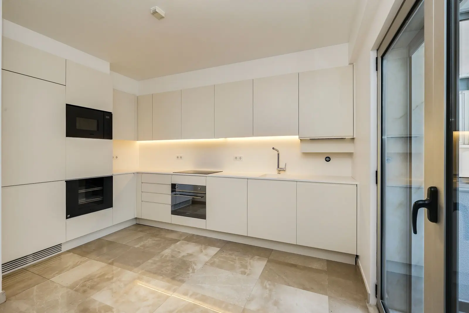Apartment — 1 ch. — Lisboa